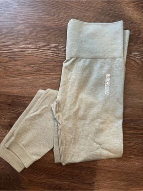 Gymshark Light Sage/ Oatmeal Heather Seamless Leggings